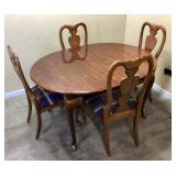ROUND WOOD TABLE & 4 CHAIRS DINING SET