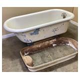 VTG. CAST IRON BATH TUB w IRON STAND