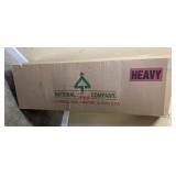 6.5ï¿½ LIGHTED CHRISTMAS TREE IN BOX