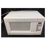 GE COUNTERTOP MICROWAVE, LIKE NEW