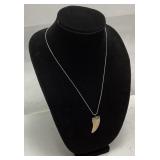 SILVER CHAIN w BEAR CLAW PENDANT