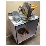 DEWALT COMPOUND MITER SAW & WORK TABLE w BLADES