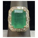 14KT YELLOW & WHITE GOLD EMERALD & DIAMOND RING,