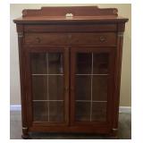 LEXINGTON LIGHTED CHERRY GLASS DISPLAY CABINET,