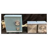 VTG. LLOYDï¿½S SOLID STATE & LE CADEAU AM/FM RADIOS