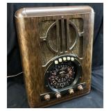 1930s ZENITH AM/SHORTWAVE TOMBSTONE RADIO IN
