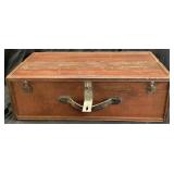 ANTIQUE WOOD TOOL CHEST