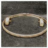 10KYG 3.6G MATCHING BANGLE AND EARRINGS