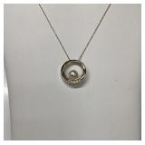 14KYG 2.8G 17INCH CHAIN W/DIAMOND & PEARL PENDANT