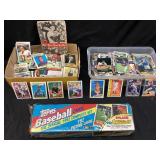 ASSORTED BASEBALL CARDS, TOPPS 1992 SEALED SET,