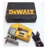 DEWALT DW318 ORBITAL JIG SAW W CASE