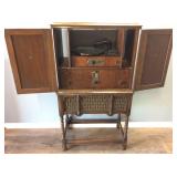 VTG. VICTROLA TALKING MACHINE BY RCA