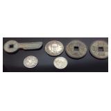 ASSORTED ANTIQUE & VINTAGE CHINESE COINS & KEY