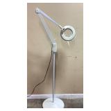 DAZOR 8MC 300 Magnifying lamp