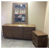 DREXEL ACCOLADE CAMPAIGN STYLE DRESSER & MIRROR,