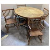 WOODEN ROUND PEDESTAL TABLE & 4 SPINDLE BACK