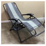 ZERO GRAVITY PATIO CHAIR WITH CUPHOLDER