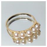 14KT GOLD RING W/ 5 SMALL PEARLS 0.80DWT