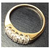 14KT GOLD RING W 10 SMALL DIAMONDS 1.3DWT