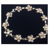 8.9DWT 14KT GOLD FLOWER BRACELET W DIAMONDS 8.9DWT 14KT GOLD FLOWER BRACELET W DIAMONDS