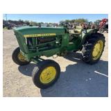 John Deere 2012 (NON-RUNNING)