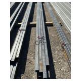 8pc of Approx 2"X2"X21