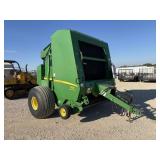 John Deere 569 MegaWidePlus Round Baler
