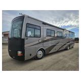 *2005 Fleetwood Discovery 39