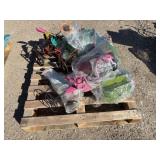 Pallet Lot of Decorative Metal Art