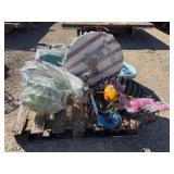 Pallet Lot of Decorative Metal Art