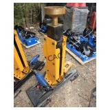 NEW GIYI Skid Steer 680 Post Hole Driver