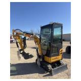AGT QK18RXS-C Mini Excavator (Damaged)