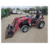 Mahindra 28XL HST w/Mahindra Max Loader/Bucket