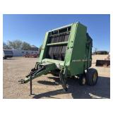John Deere 535 Round Baler