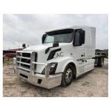 ***Volvo Semi-Truck