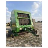 John Deere 567 MegaWide Round Baler