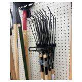 Lot of 6 NEW Greenthumb Shrub Rakes