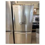 NEW Whirlpool SS Refrigerator/Freezer