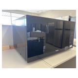 NEW Whirlpool 2.2 cu. ft. Sensor Cooking Microwave