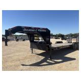 *2023 Diamond C Lowboy GN w/Fold Down Ramps
