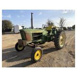 John Deere 2010 2WD