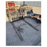 Blue Diamond Skid Steer Hydraulic Pallet Forks