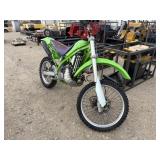 1995 Kawasaki KDX 200 (NON-RUNNING)