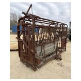 Towable Squeeze Chute (No Wheels)