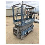 Genie Scissor Lift (NON-RUNNING)