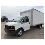 *2004 GMC Savana Box Truck