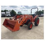 Kubota L3901 4WD w/LA525 Loader/Bucket
