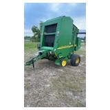 John Deere 467 MegaWide Baler