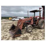 Case International 485 2WD w/Case2200 Loader