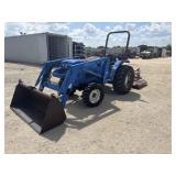 New Holland TC30 w/7308 Front/Loader Bucket 4WD